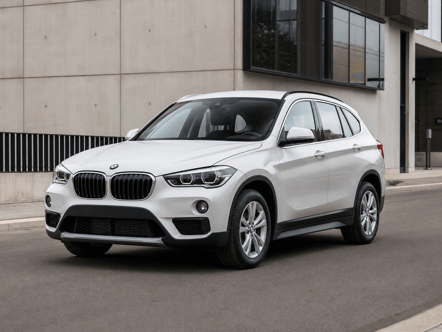 BMW X1 o X2 18i B38 en entorno urbano moderno