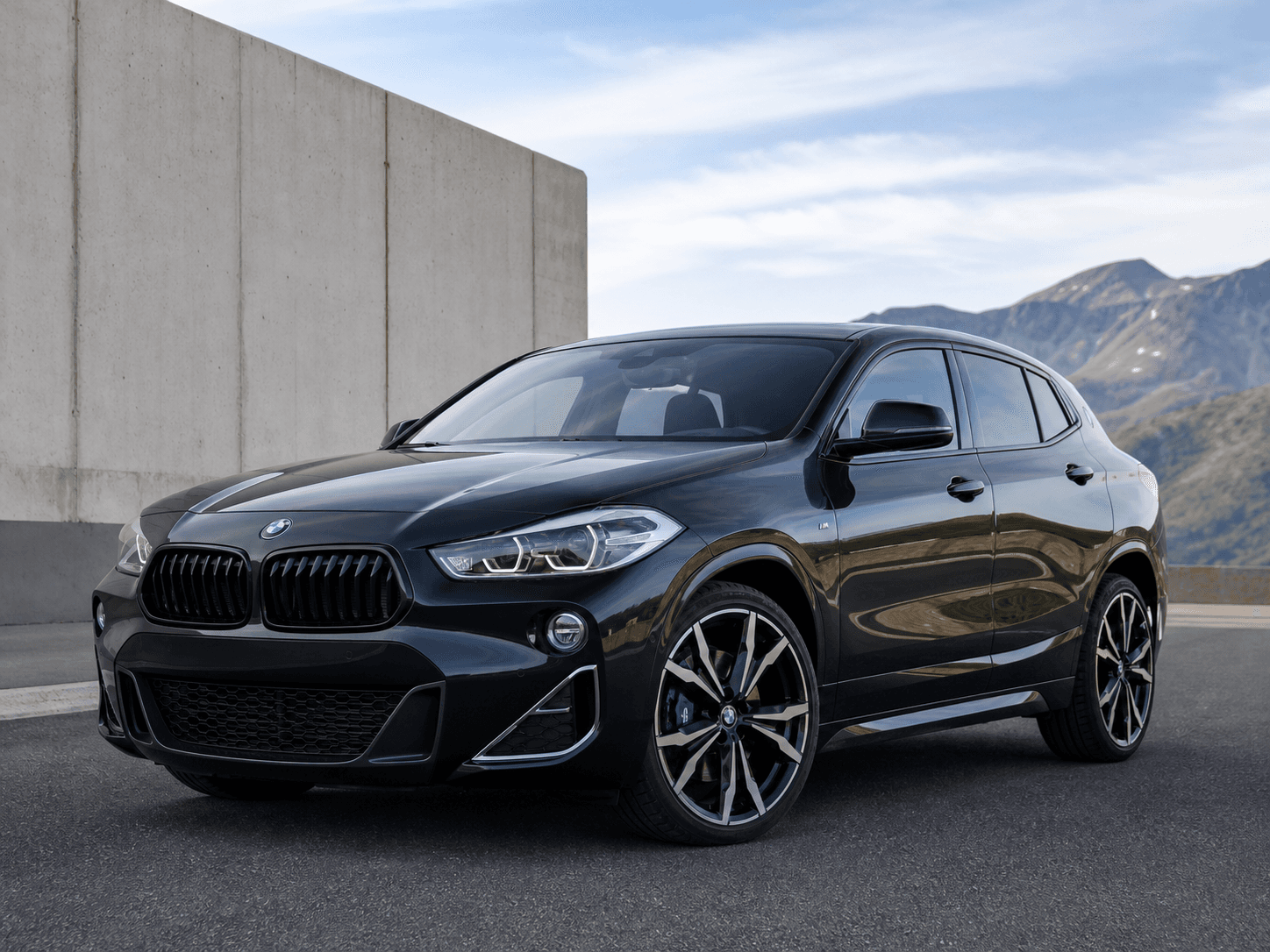 BMW X2 F39 M35i B48 con aspecto deportivo
