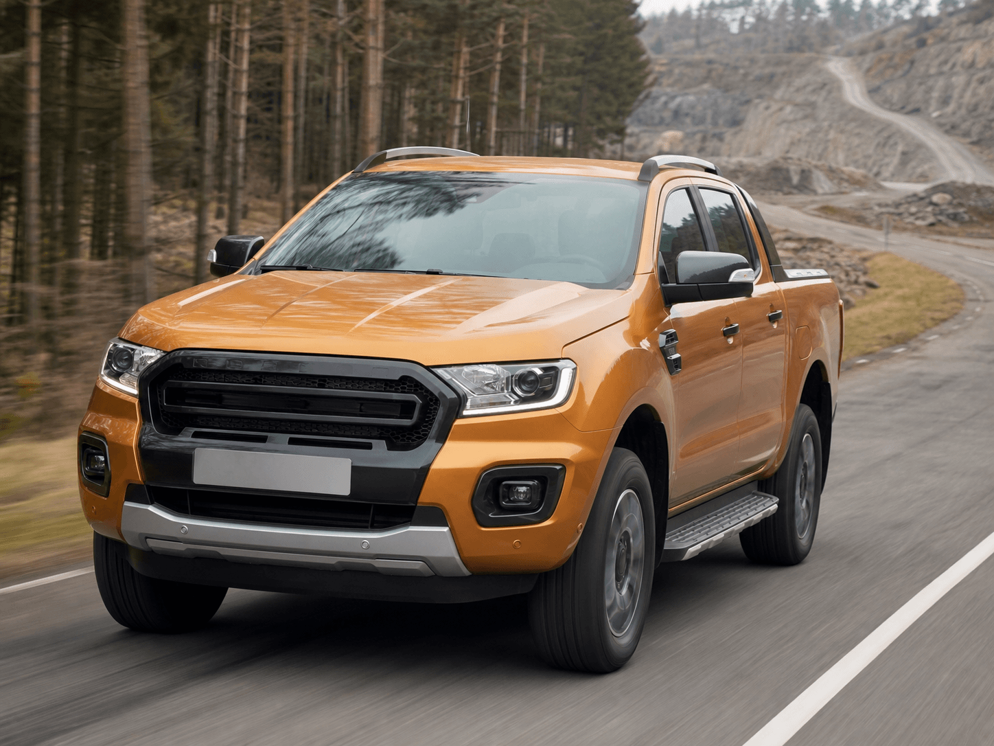 Ford Ranger 2.0 EcoBlue Wildtrak doble cabina en carretera